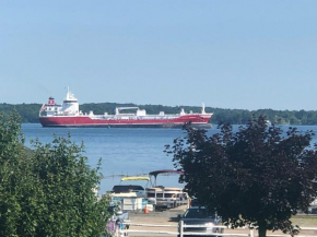 Seaway Slips Waterfront Cottages